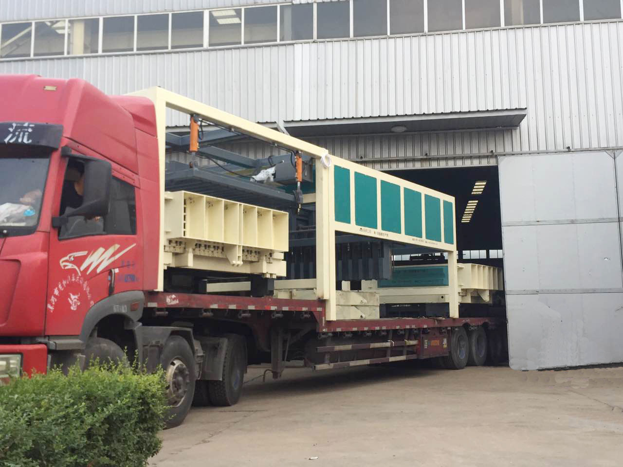 聚苯球顆粒空心水泥墻板機(jī) 聚苯球顆粒空心水泥墻板機(jī)